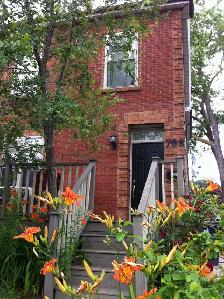 Dufferin Grove apartment in house, with two bedrooms, maybe 3!