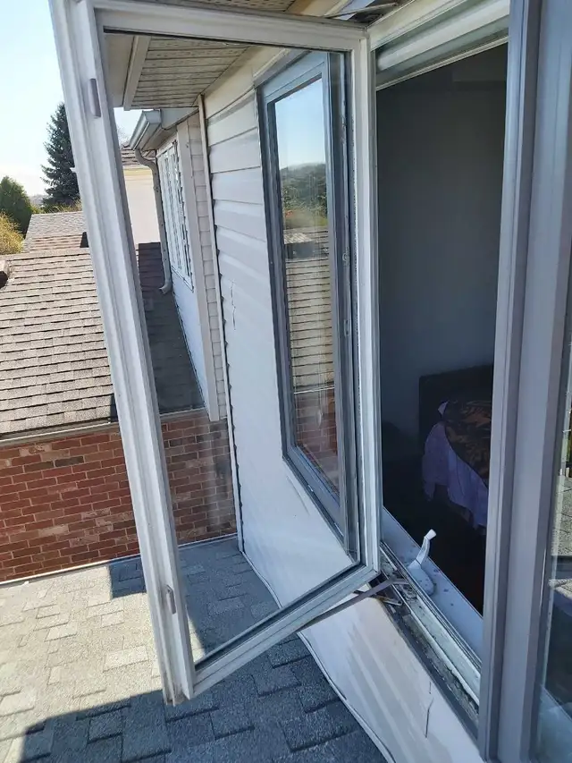 professional pressure washing - Photo 4