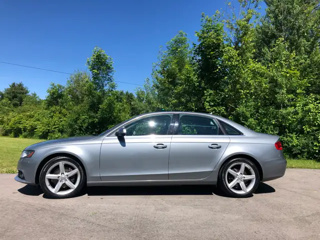 MINT 2010 AUDI A4 S-LINE QUATTRO - Photo 3