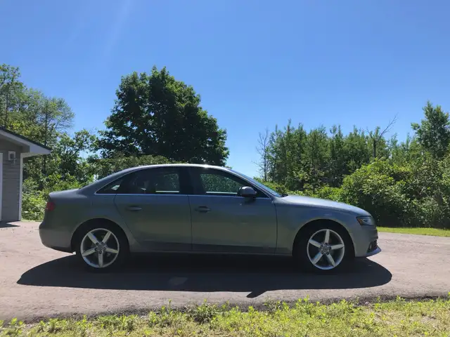 MINT 2010 AUDI A4 S-LINE QUATTRO - Photo 4