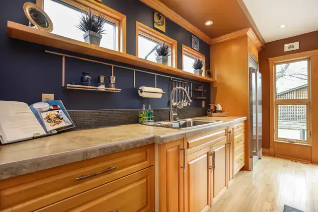 River Heights Gem!  Open House - Photo 4