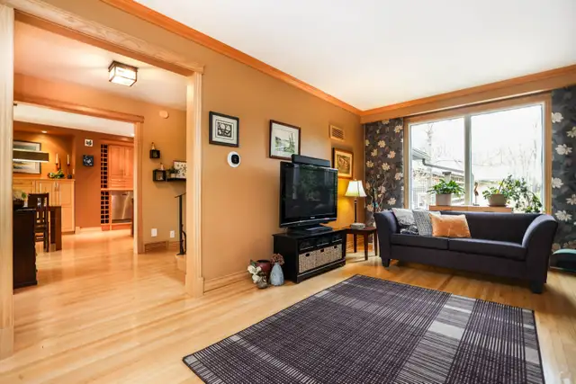River Heights Gem!  Open House - Photo 9