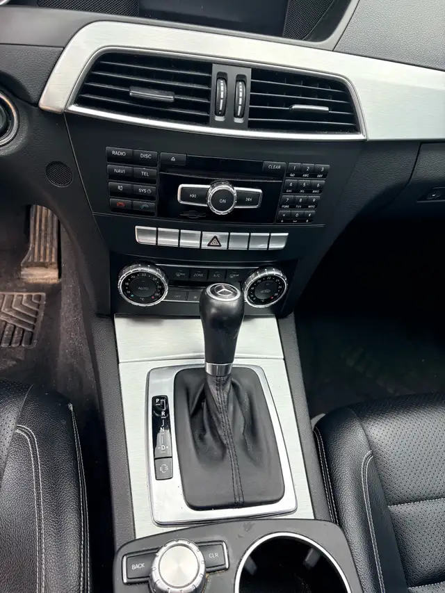 2012 Mercedes-Benz C250 Coupe - Photo 4