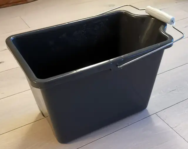 New 14L Plastic Rectangle Pail - Photo 2