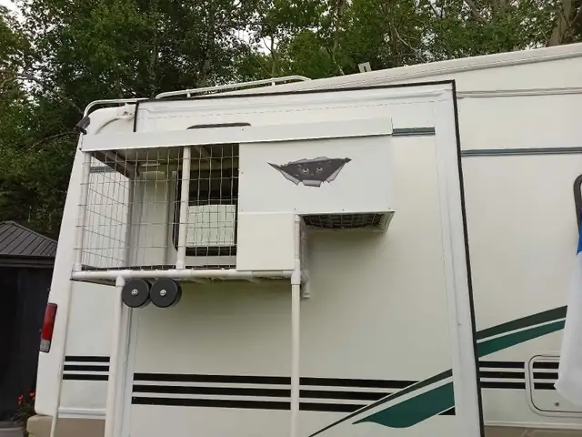 Custom ' Catio' Camper - Photo 3
