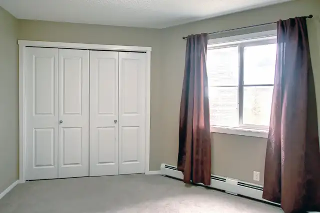 Spacious 2 Bedroom Apartment for Rent at Watt Drive - Photo 6