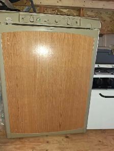Dometic 2 Way Refrigerator