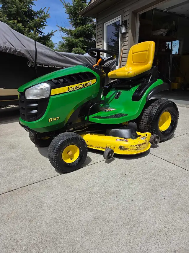 John deere d140 lawn tractor