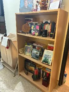 Moving Sale. Womens clothes, furniture, books etc. - Photo 4