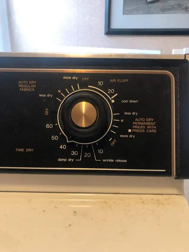 Maytag Heavy Duty Electric Clothes Dryer - excellent condition - Photo 6