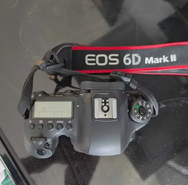 Canon EOS 6D Mark II - Photo 3