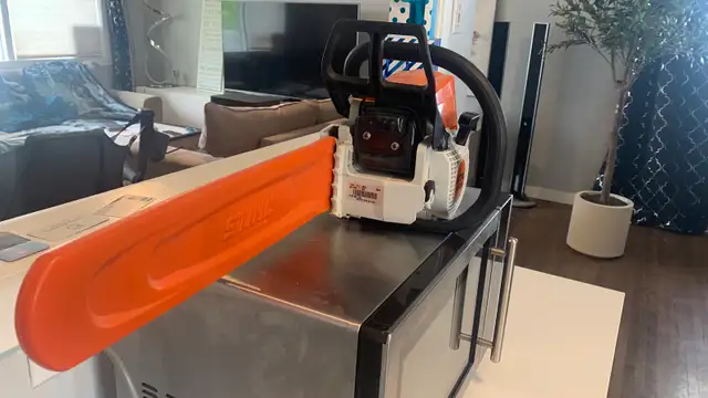 STIHL M5 250 Chainsaw