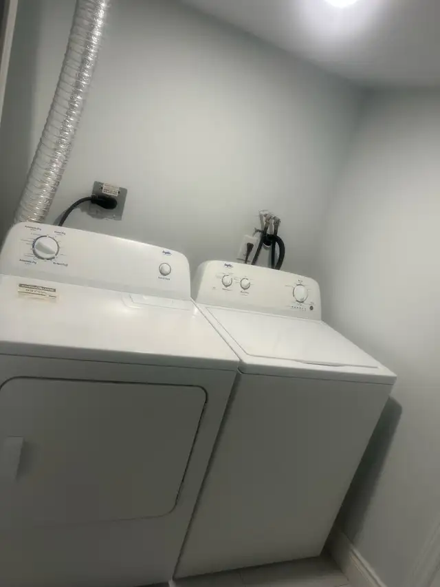 2 bedrooms basement for rent in Brampton. - Photo 9