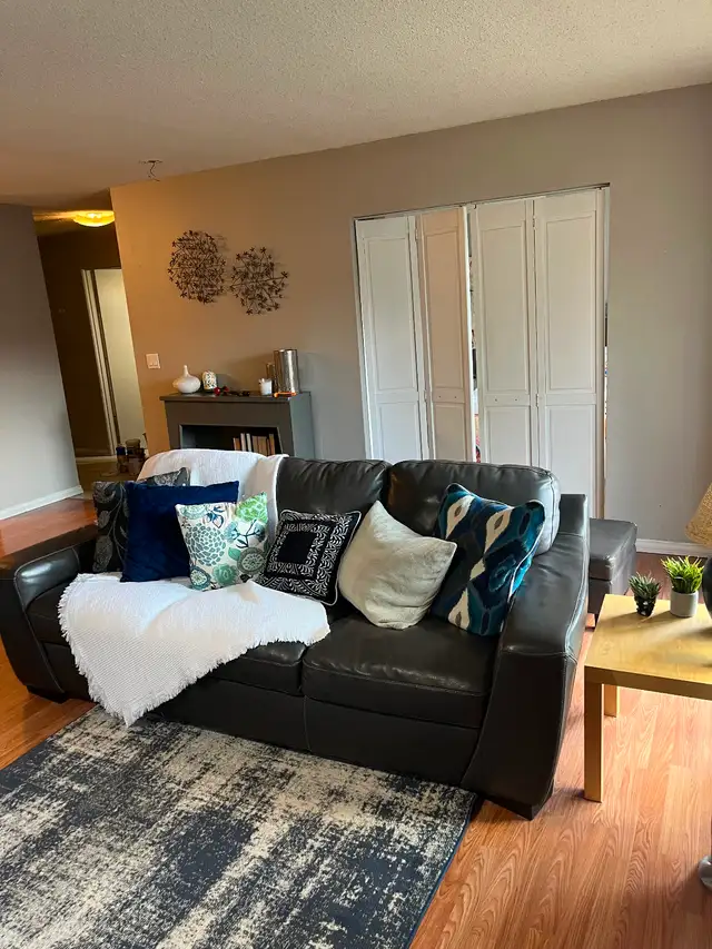 Gorgeous 1 bedroom avail June 1st - Photo 9