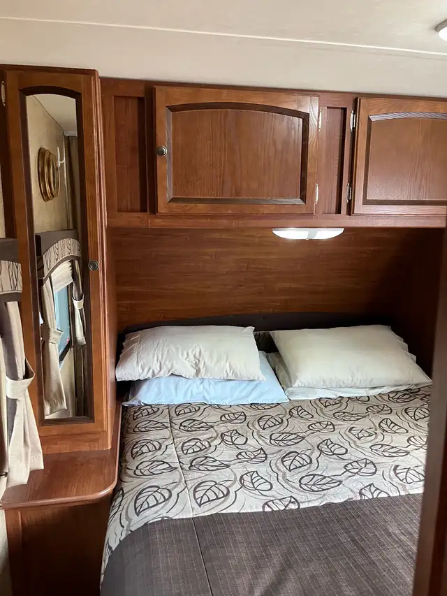 2013 JAYCO WHITEHAWK ULTRA LIGHT 27 FOOT DSRB HOLIDAY TRAILER - Photo 8