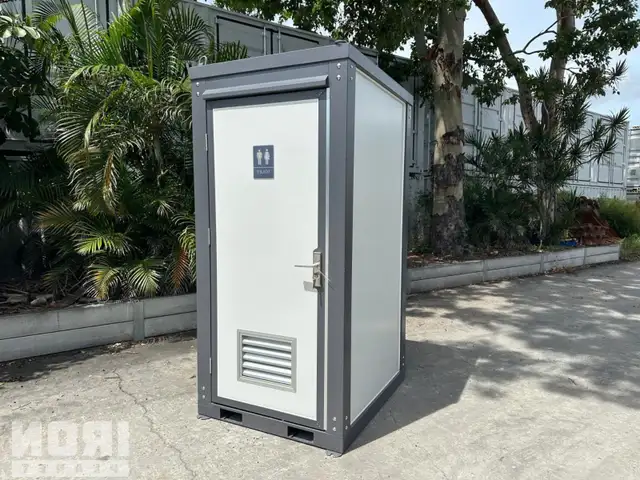 Toilettes portatives robustes avec salle de bain
