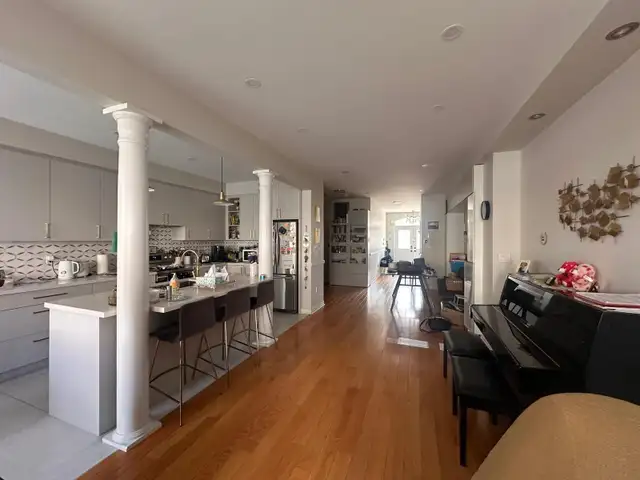 3 bedroom Townhouse for rent - Photo 2
