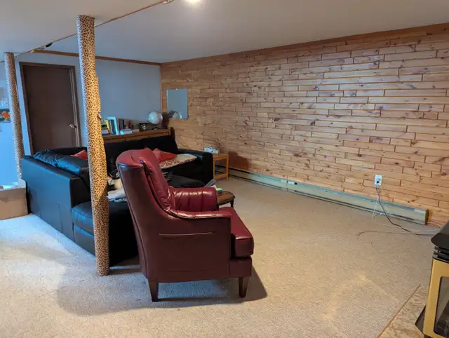 Beautiful River heights bungalow to rent to buy - Photo 7