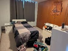 Beautiful River heights bungalow to rent to buy - Photo 9