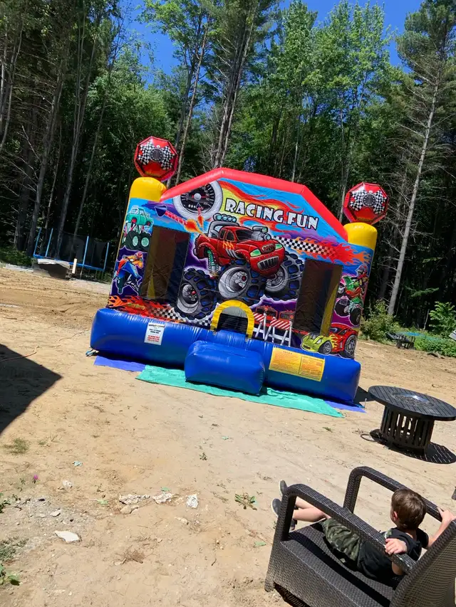 BOUNCY CASTLES FOR SALE - Photo 3