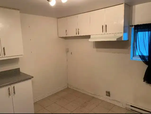 Appartement 3 ½ à louer/For Rent – Frigo et cuisinière inclus! - Photo 3