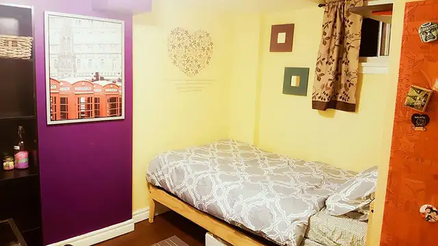 private room (Eglinton & Birchmount) - Photo 4