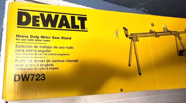 FACTORY SEALED DEWALT DW723 MITER SAW STAND  ORIGINAL HEAVY-DUTY
