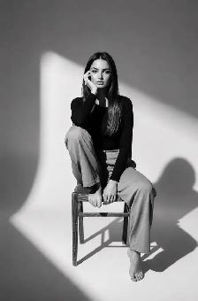 Studio photoshoot - Photo 3