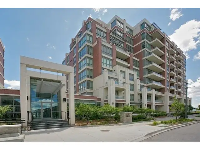 Two Storey Ground Floor Luxury Villa | Downtown Markham