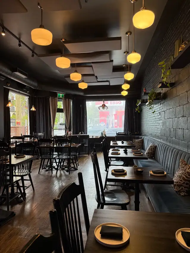 restaurant space for lease - Photo 2