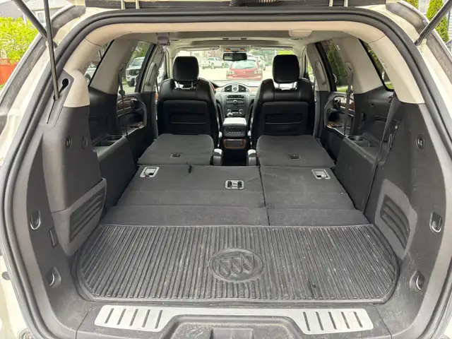 Excellent condition 2009 Buick Enclave CXL AWD - Photo 7