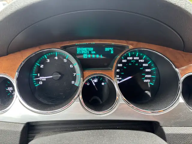 Excellent condition 2009 Buick Enclave CXL AWD - Photo 8