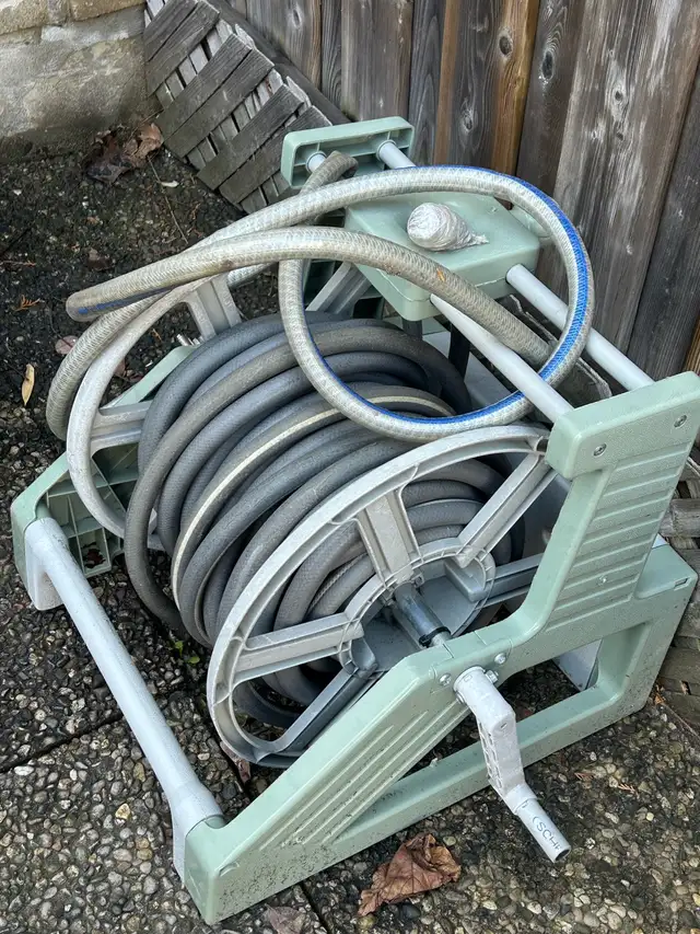 Garden Hose Slide Track Handler & Reeler