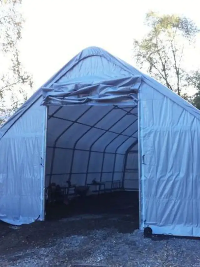 Abri de rangement robuste en PVC 20x40 - Photo 3