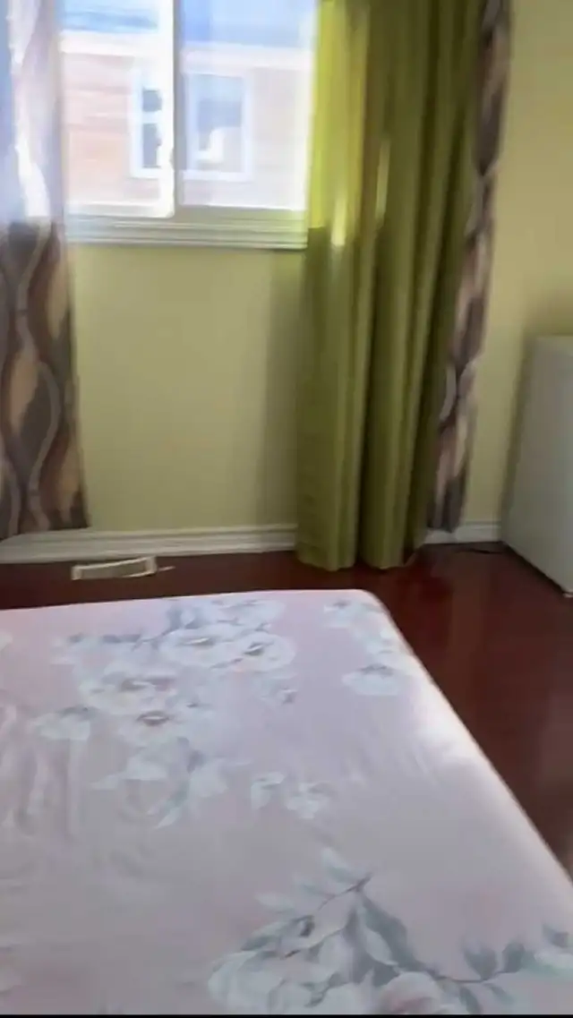 PRIVATE ROOM ( UPPERLEVEL) FOR RENT IN MALTON - Photo 2