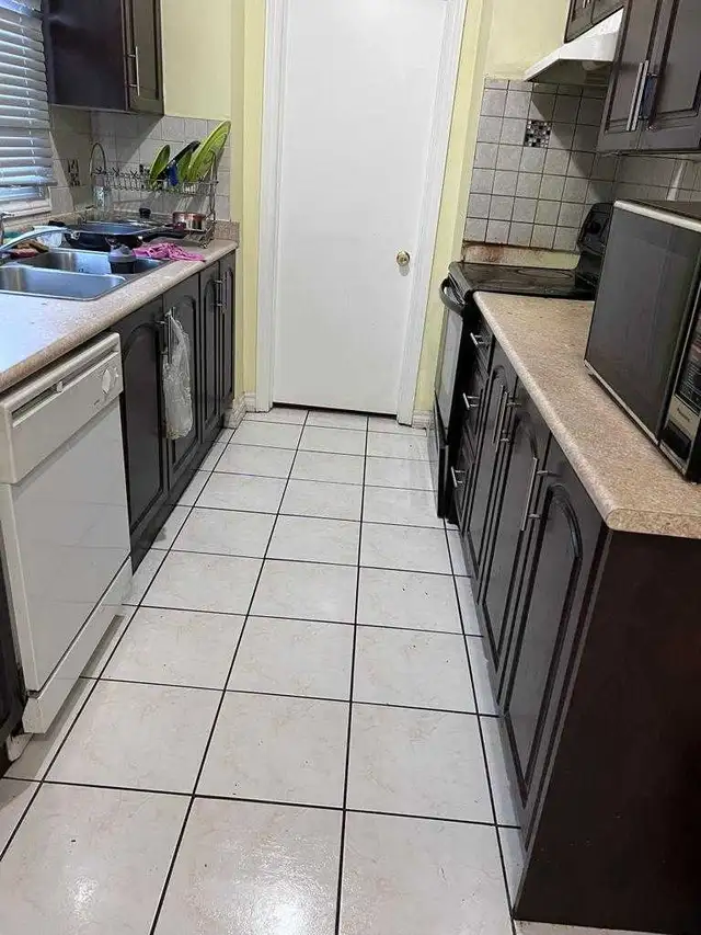 PRIVATE ROOM ( UPPERLEVEL) FOR RENT IN MALTON - Photo 3