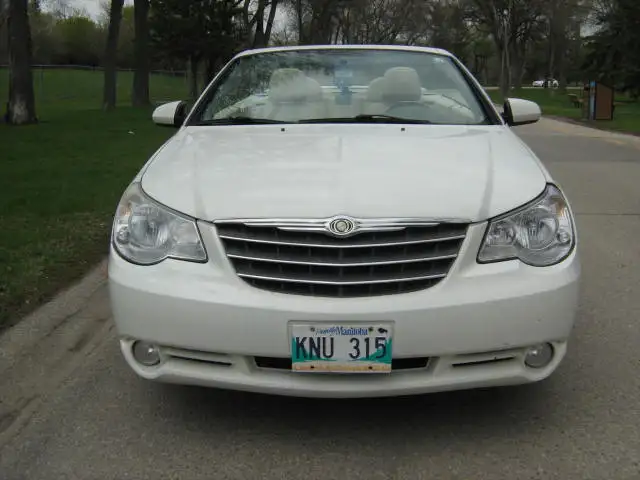 2010 Chrysler Sebring Limited - Photo 3