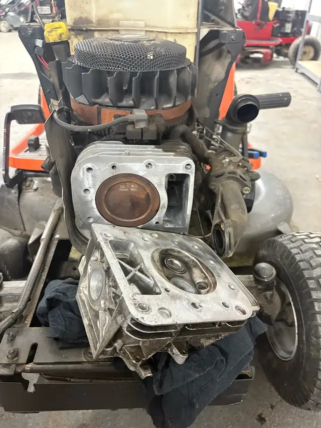 Lawn tractor & Zero turn repair/service - Photo 3
