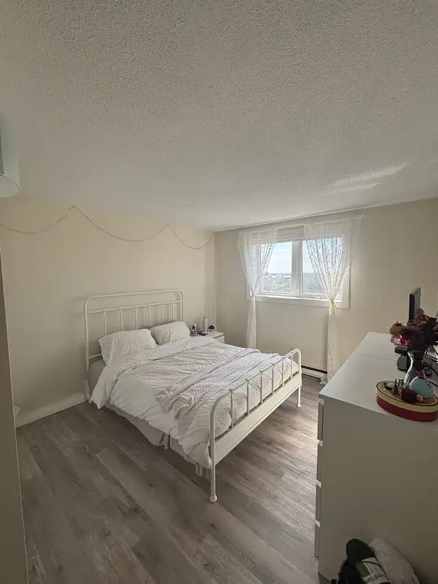 SUBLET – 2 Bedroom | 9th Floor | 800 Corydon Ave - Photo 6