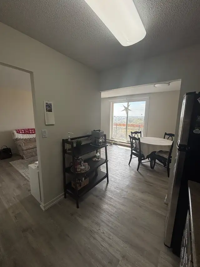 SUBLET – 2 Bedroom | 9th Floor | 800 Corydon Ave - Photo 8