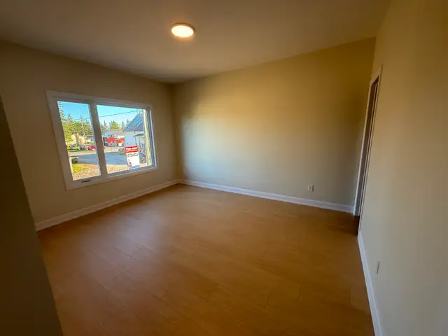 FOR RENT WENDOVER - 2 BEDROOM WATERFRONT - Photo 7