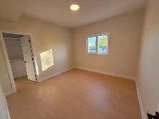 FOR RENT WENDOVER - 2 BEDROOM WATERFRONT - Photo 8