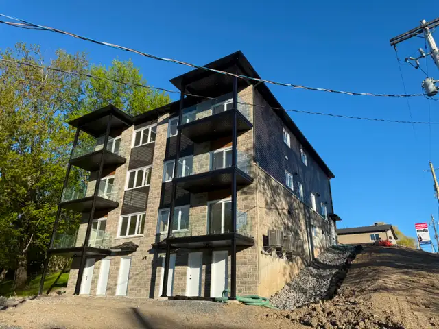 FOR RENT WENDOVER - 2 BEDROOM WATERFRONT - Photo 11