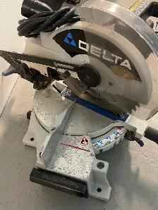 Delta Miter Saw