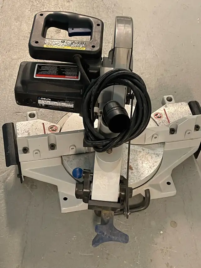 Delta Miter Saw - Photo 5