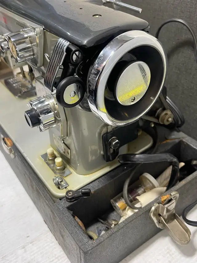 Economy Sewing Machine - Photo 8