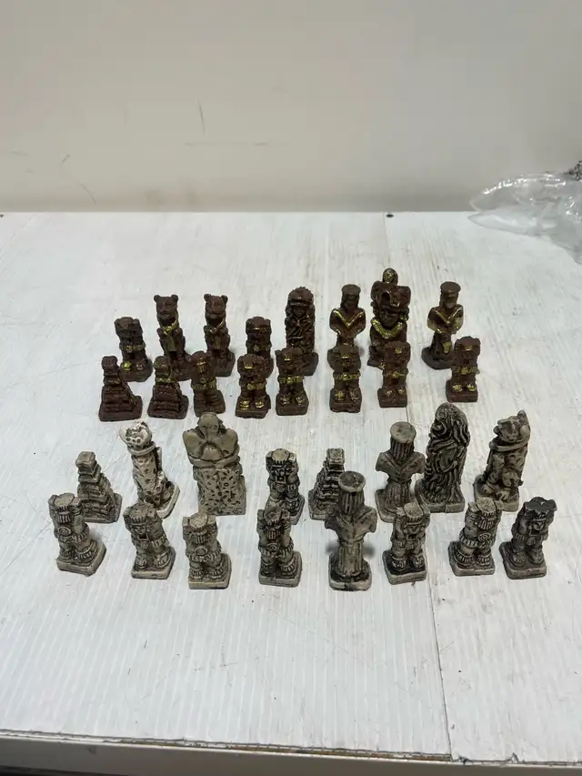 Chess Set-Ancient civilization theme