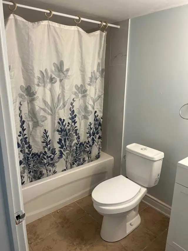 2 bedroom basement for rent - Photo 5