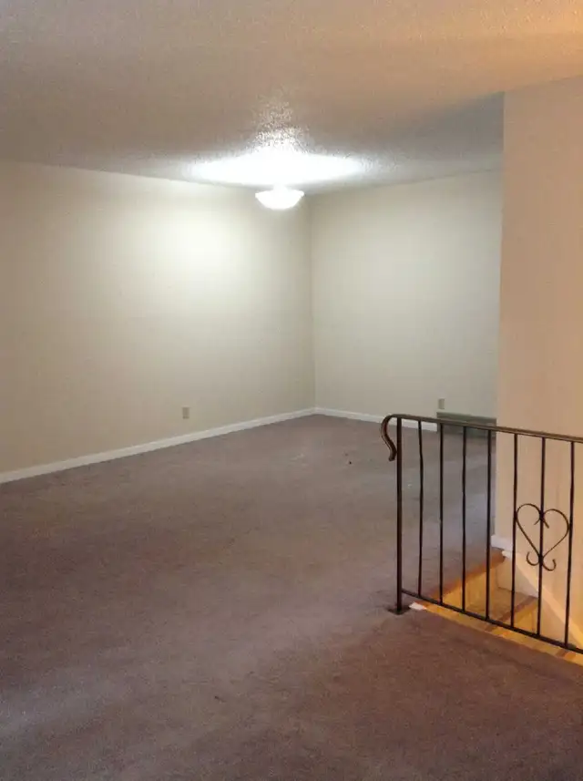 Full house for rent in Falconridge NE — available June 1st - Photo 5