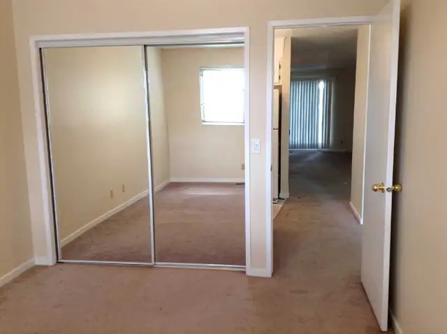 Full house for rent in Falconridge NE — available June 1st - Photo 6